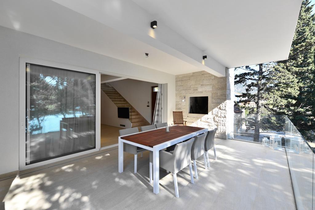 Chiponsky One - 5 Star Beachfront Property Бол Екстер'єр фото
