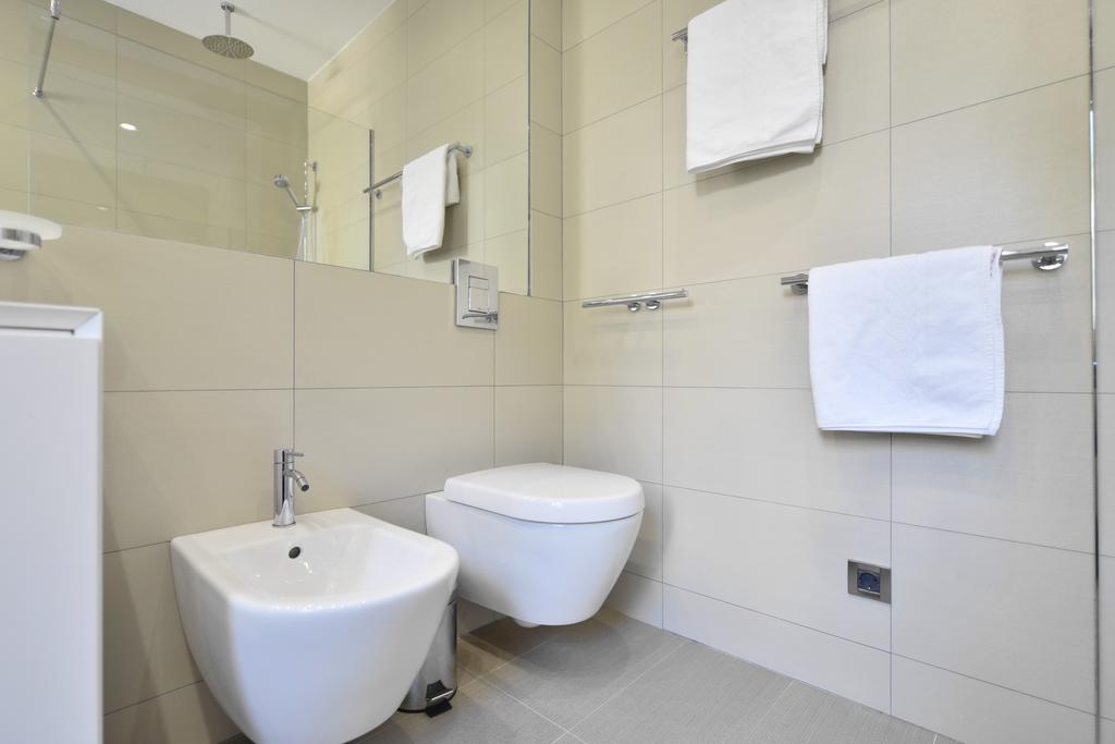 Chiponsky One - 5 Star Beachfront Property Бол Екстер'єр фото